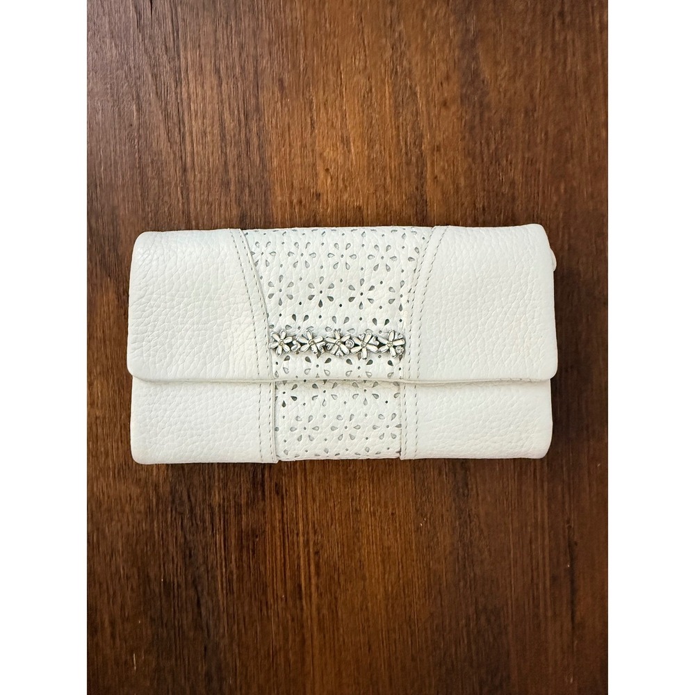 RARE Brighton 3D Daisy Cutout Leather Wallet Enamel Floral Hardware White